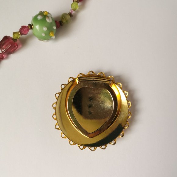 Vintage Gold Tone  Circle Filigree Metal Scarf Clip Brooch - Picture 5 of 6